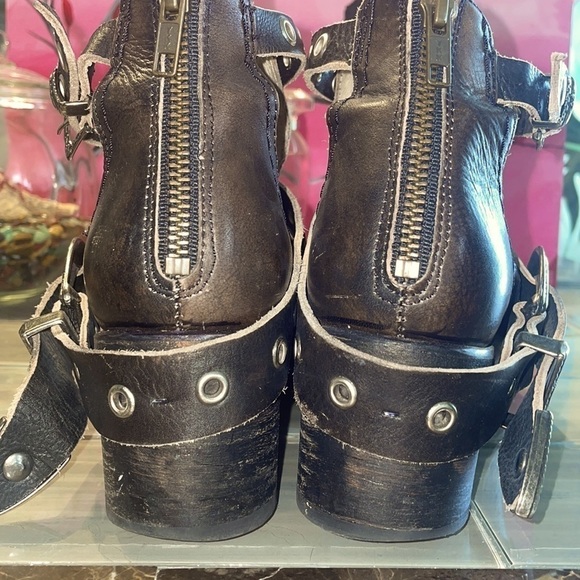 FREEBIRD 🦅 by Steven Carsen Booties w/western buckles original box not included - Picture 9 of 16